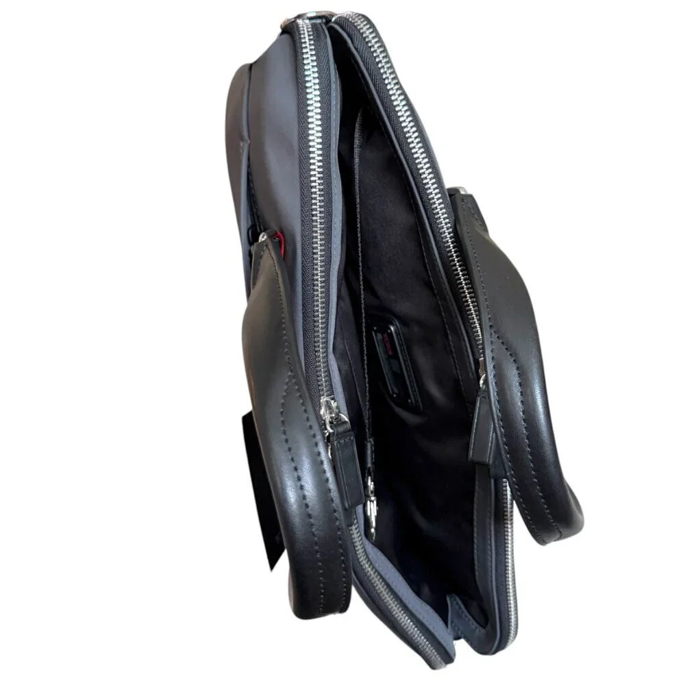Tumi Thornbury Grey Nylon & Leather‎ Triple compartment Briefcase Bag 136350